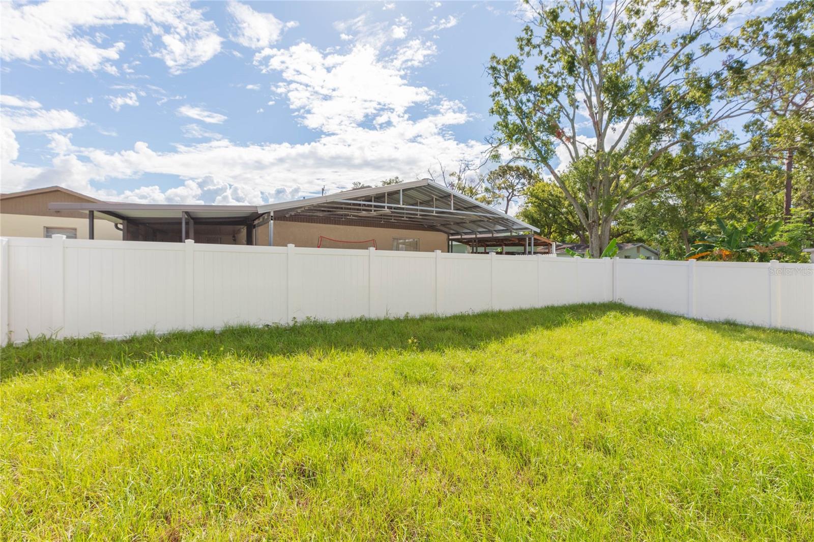7205 N LOIS AVE — photo 52
