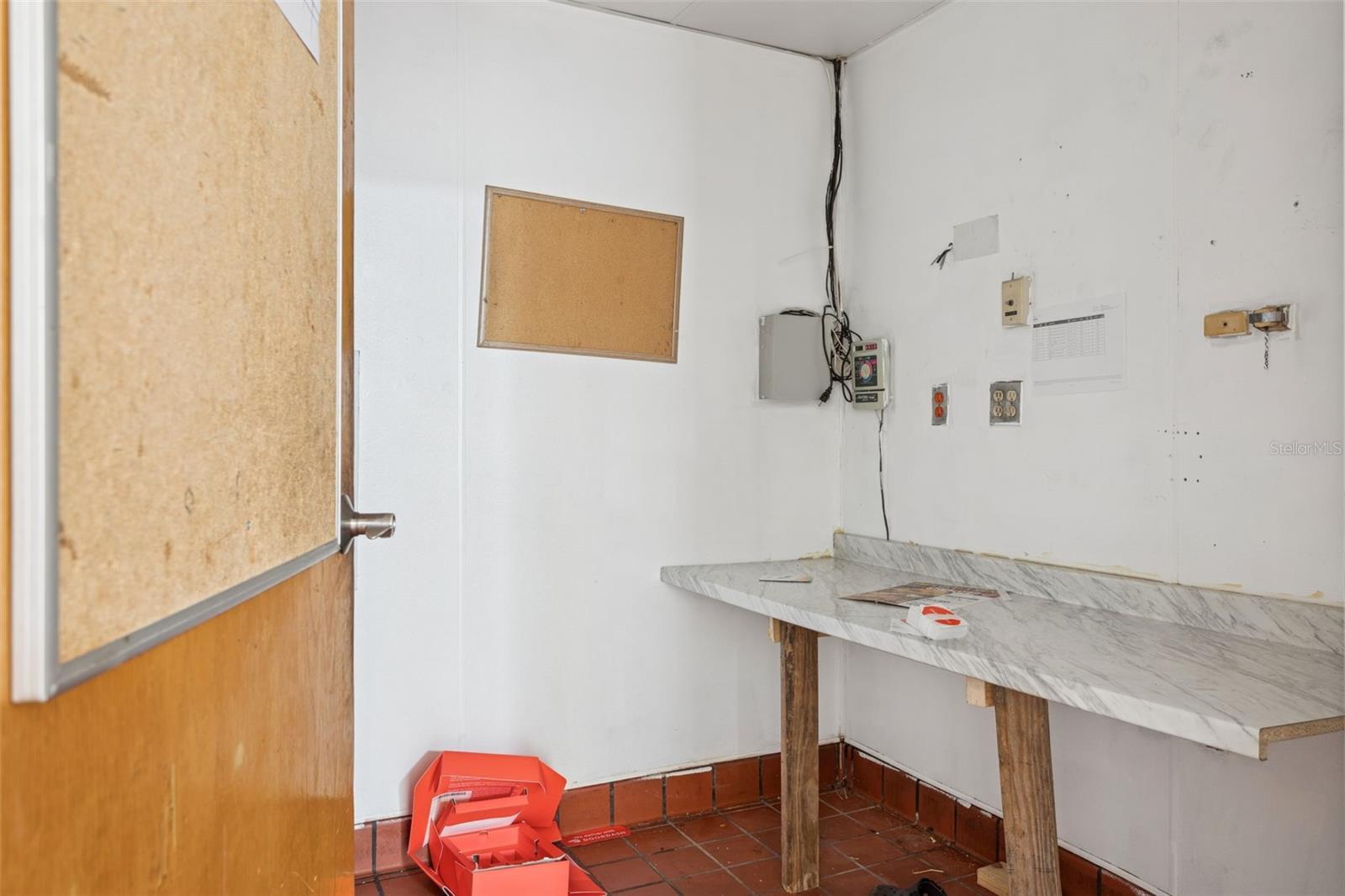 6620 E DR MARTIN LUTHER KING JR BLVD — photo 22