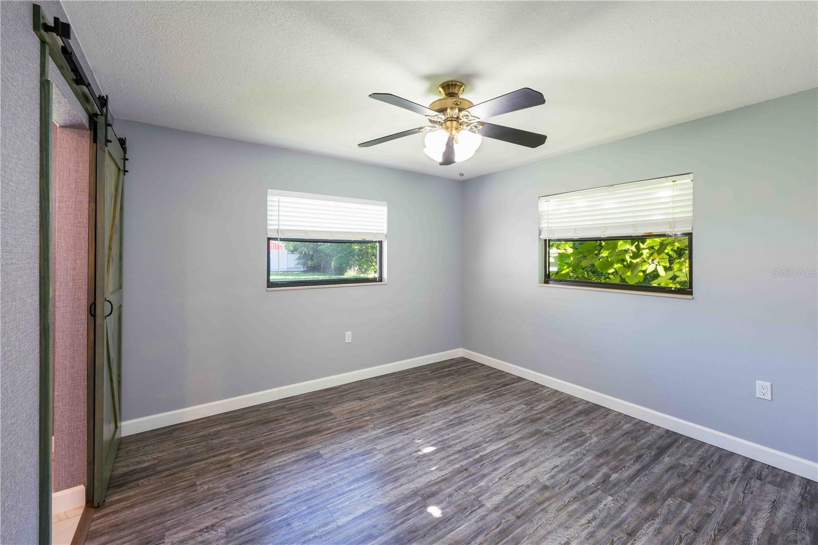 206 JAMES ST — photo 18