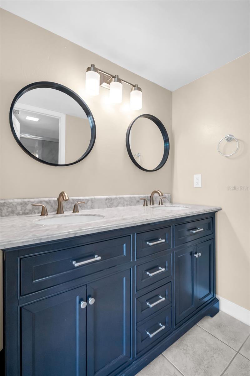2400 WINDING CREEK BLVD #18-105 — photo 24