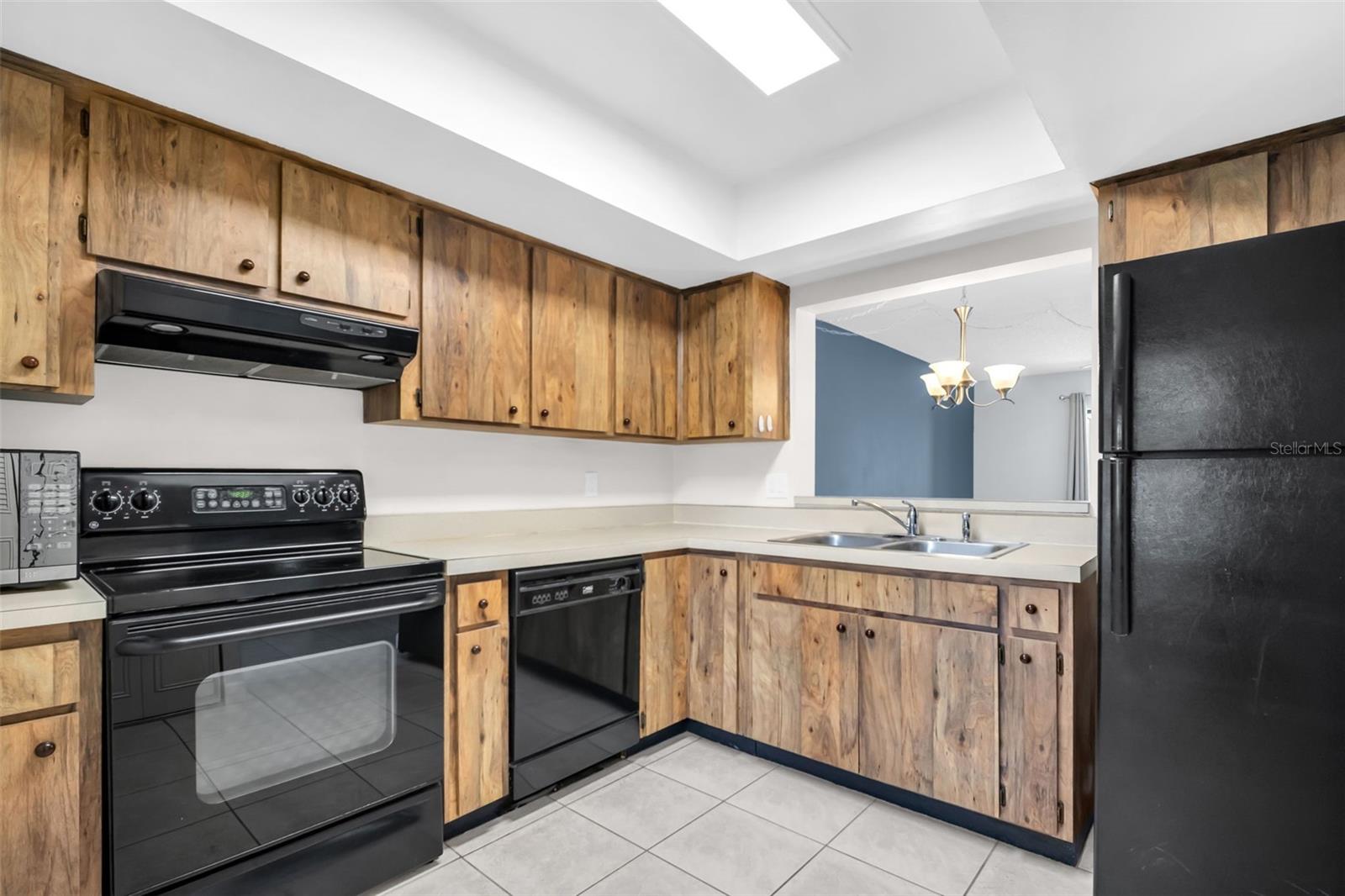 2400 WINDING CREEK BLVD #18-105 — photo 6