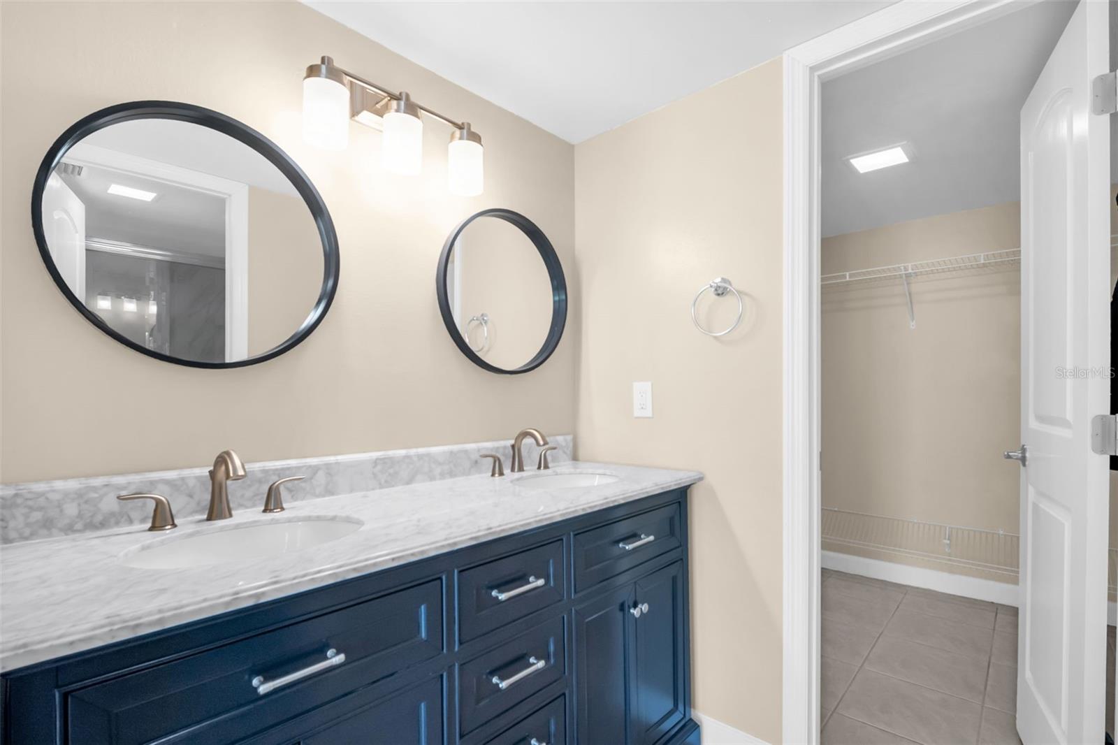 2400 WINDING CREEK BLVD #18-105 — photo 23