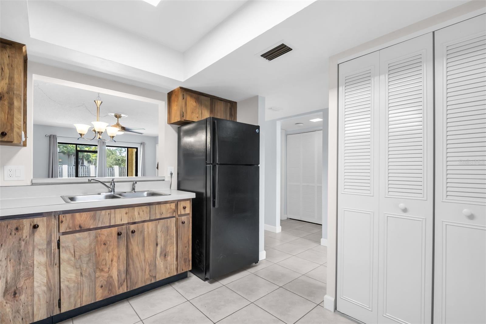 2400 WINDING CREEK BLVD #18-105 — photo 7