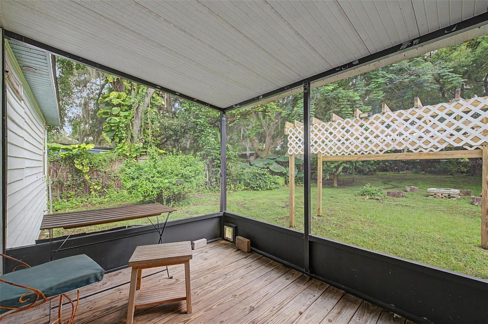 1106 W HIAWATHA ST — photo 19