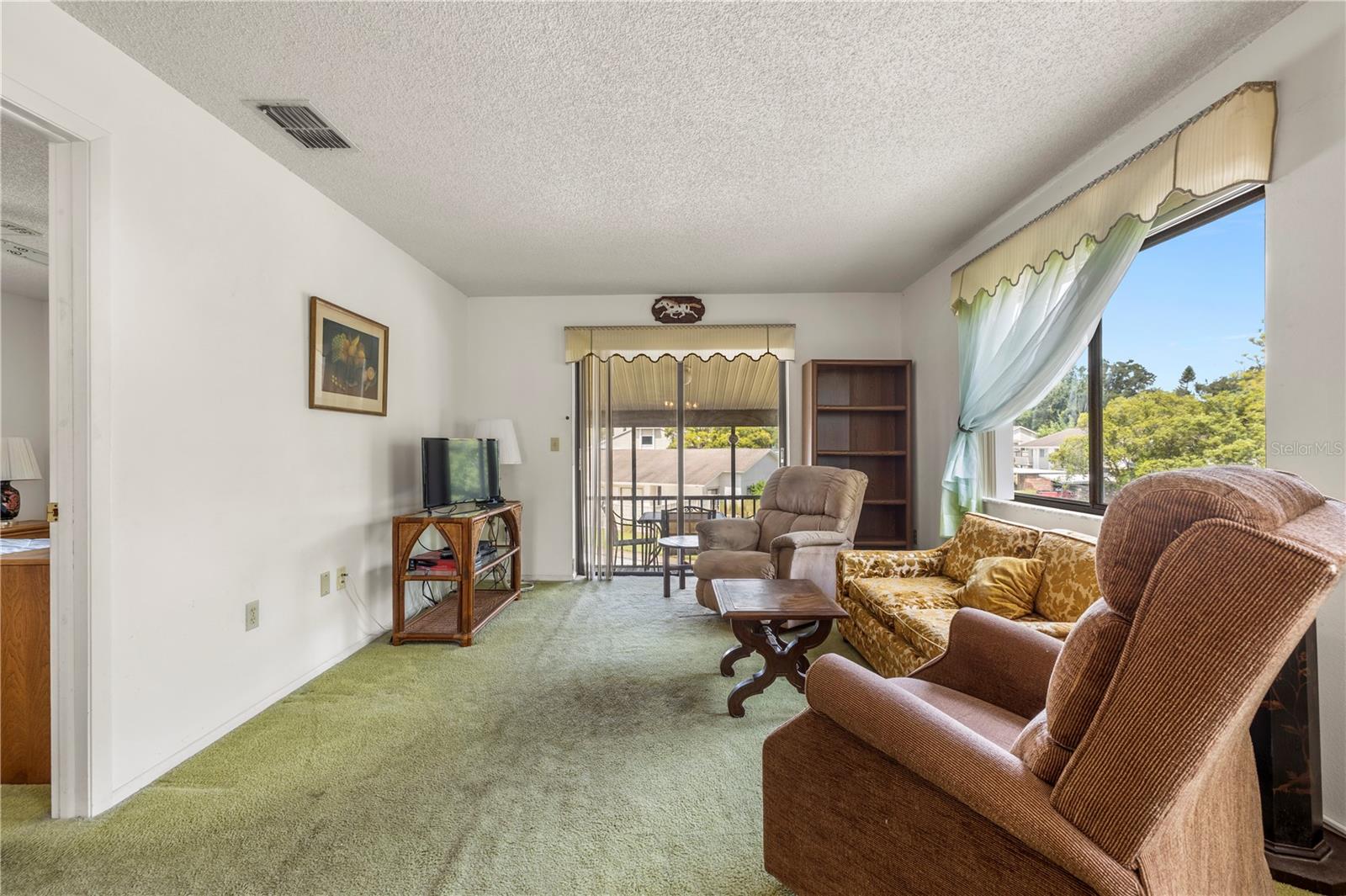 8023 FEATHER CT #D — photo 9