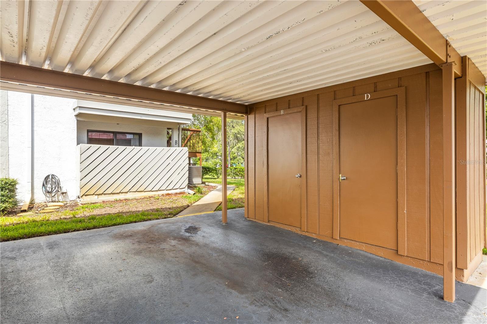 8023 FEATHER CT #D — photo 34