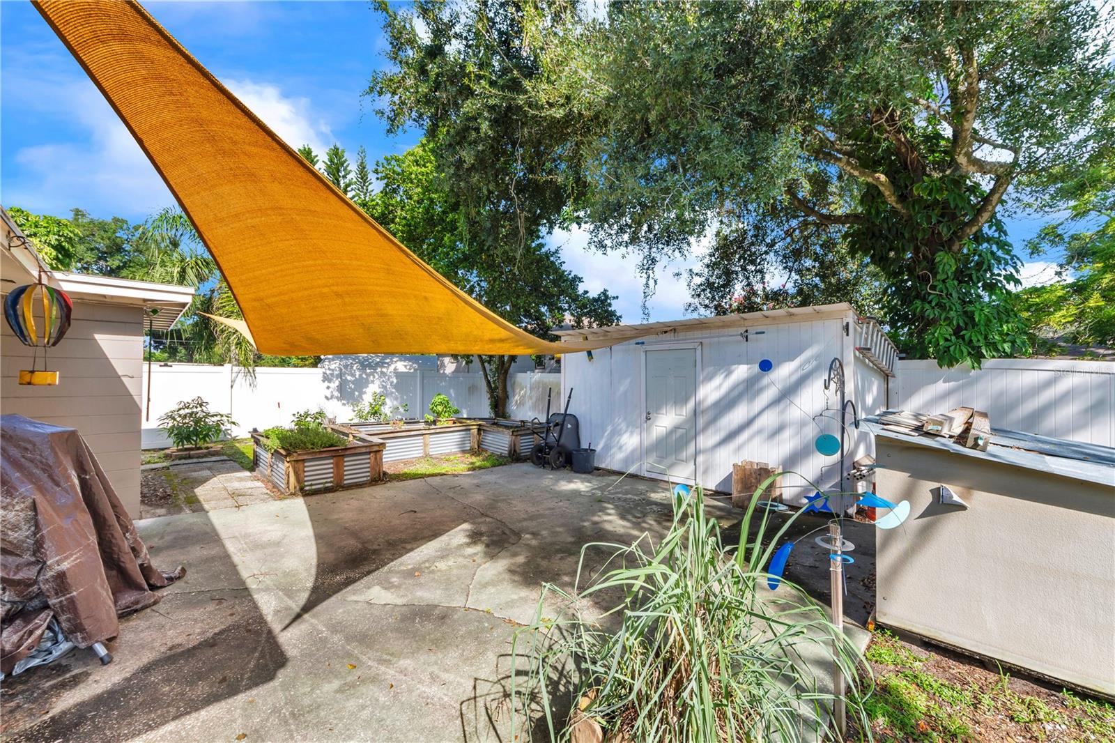 1104 E LAMBRIGHT ST — photo 27