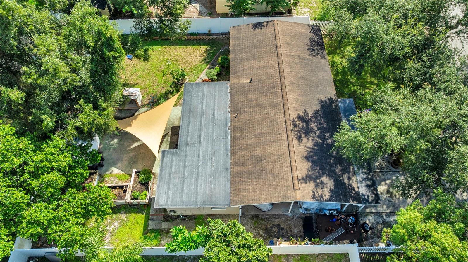 1104 E LAMBRIGHT ST — photo 4