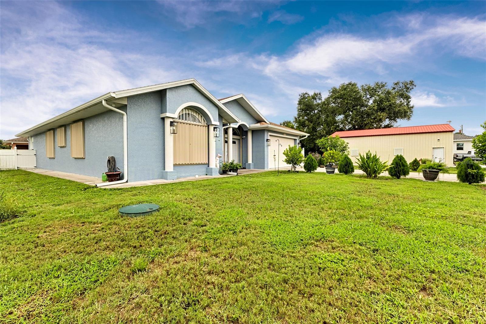 102 BAYAMO DR — photo 36