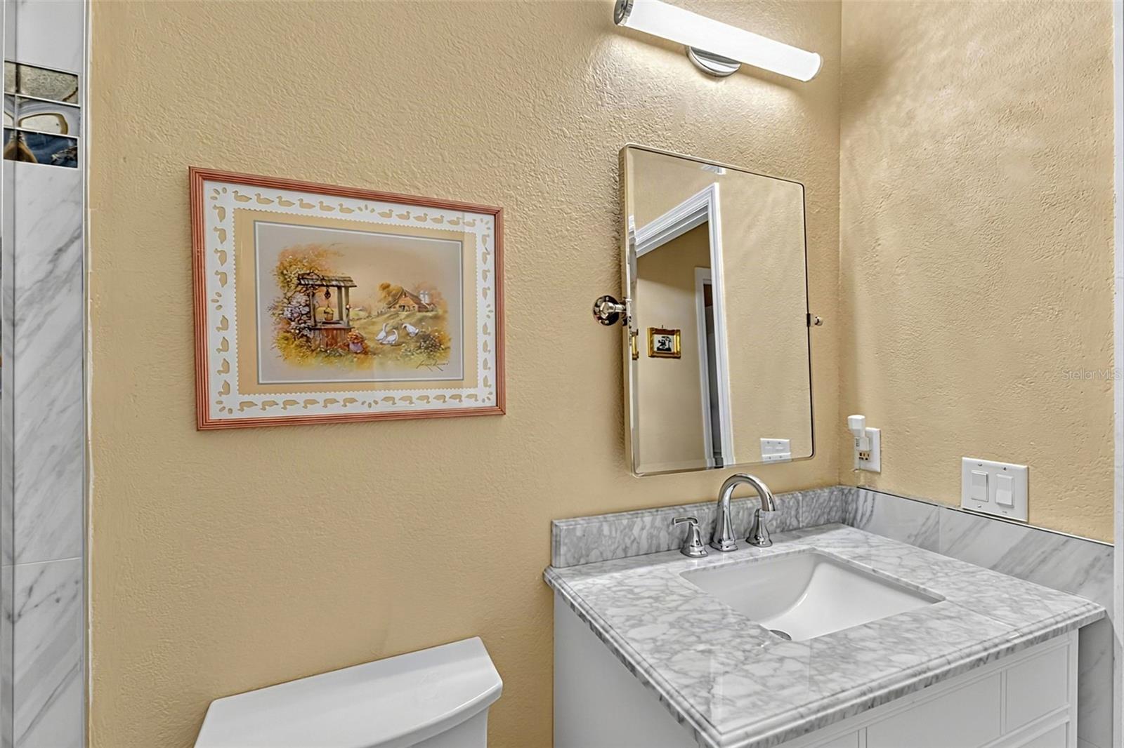 102 BAYAMO DR — photo 24