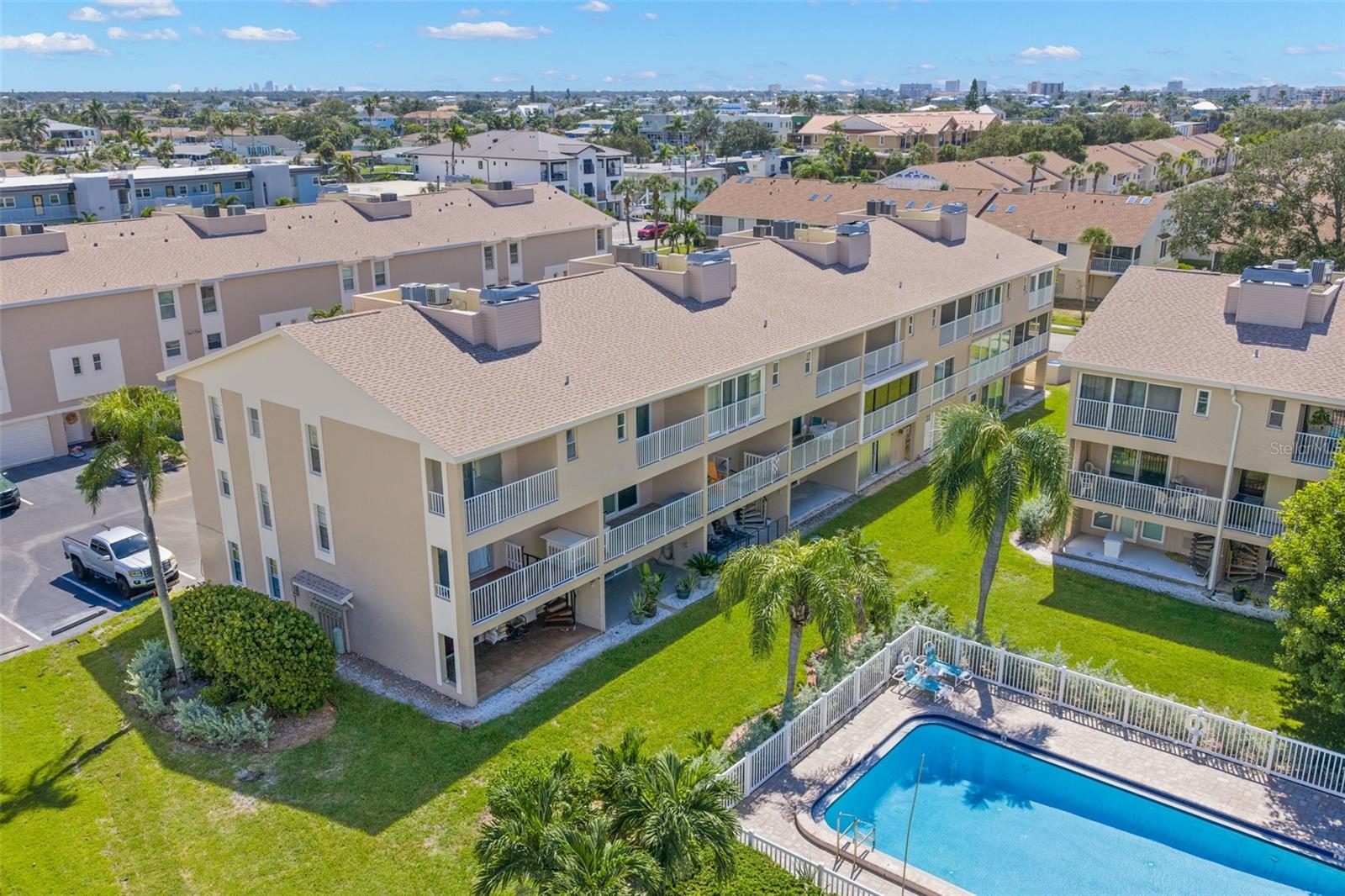 255 CAPRI CIR N #30 — photo 40