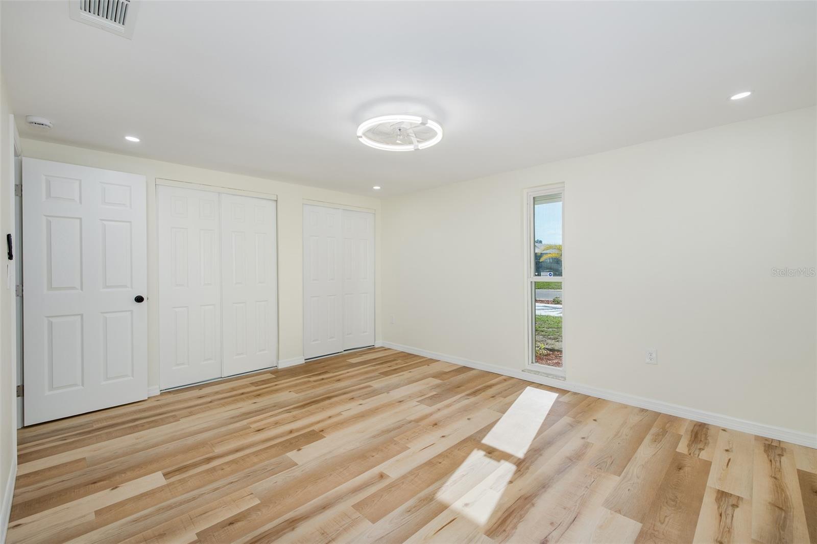 11611 NEWELL DR — photo 45