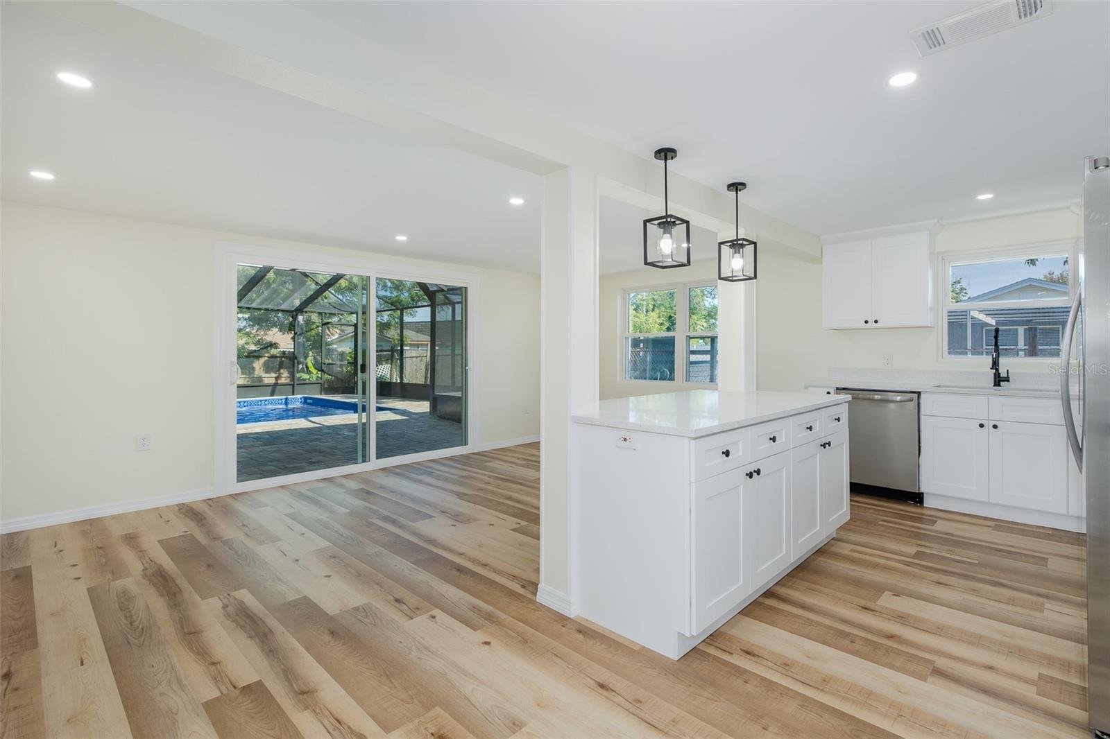 11611 NEWELL DR — photo 28