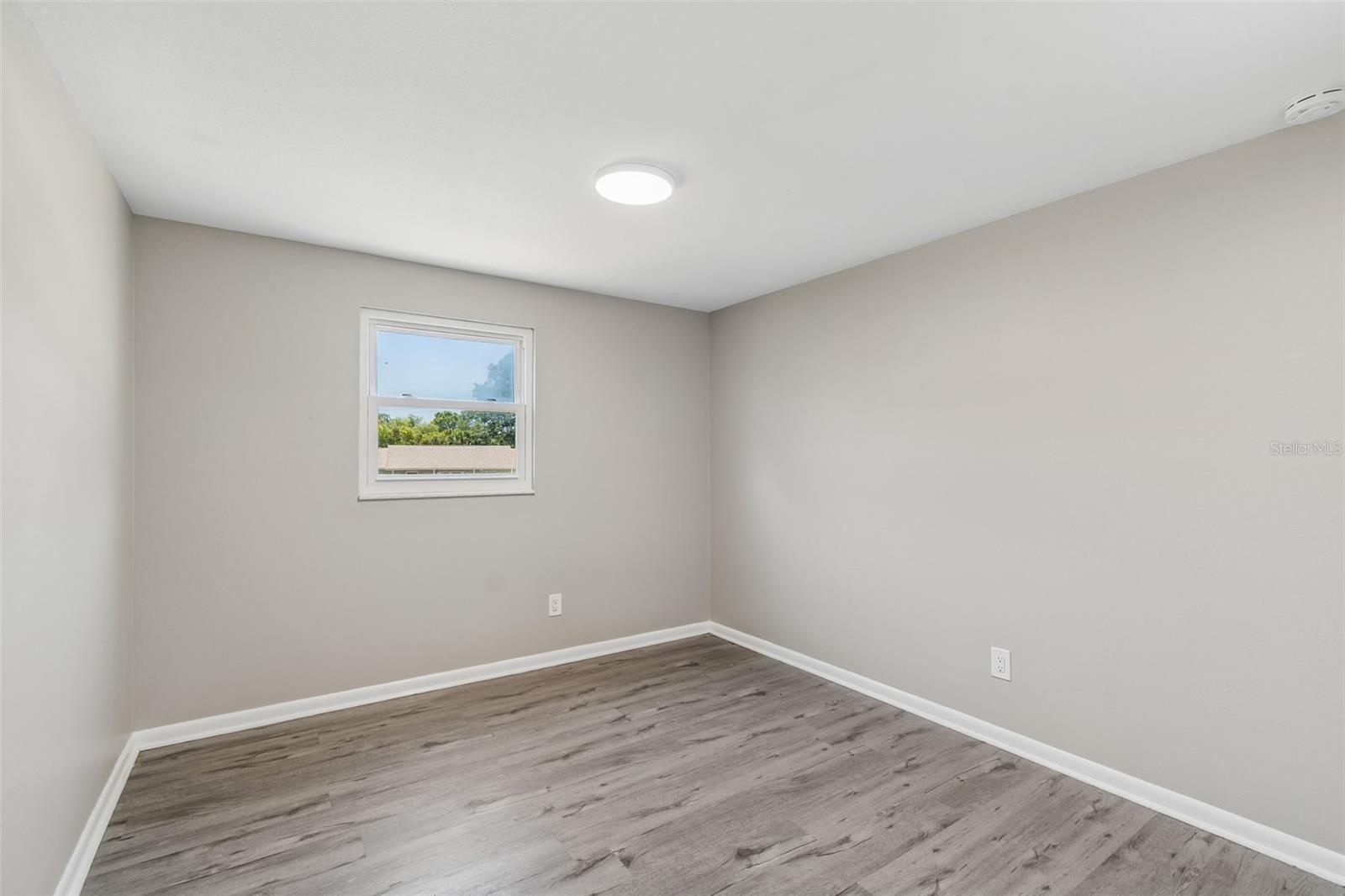 7111 GATEWAY CT — photo 51