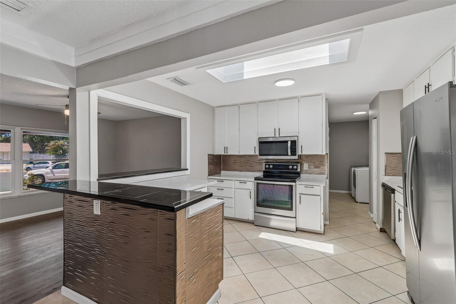 7111 GATEWAY CT — photo 18