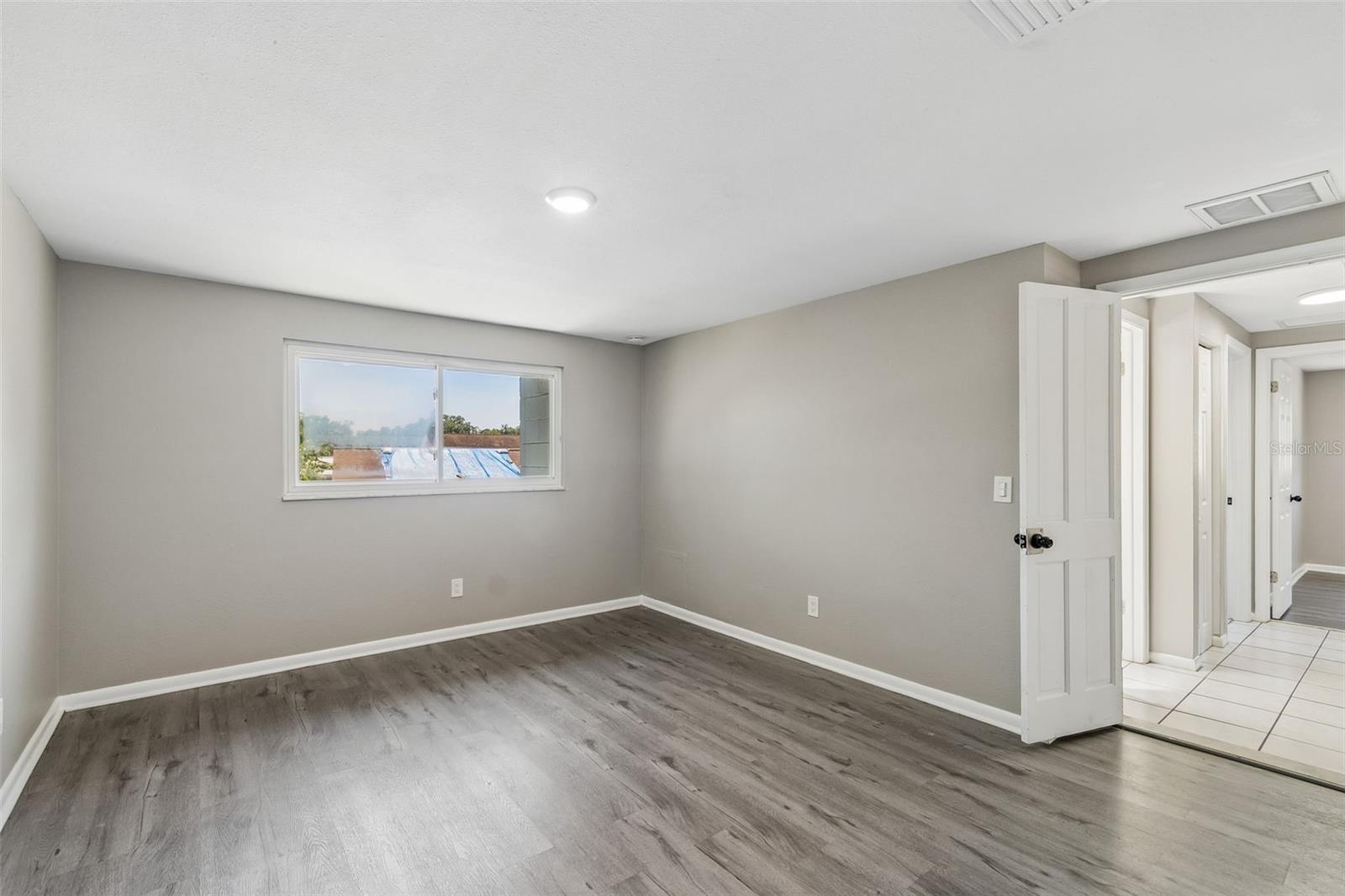7111 GATEWAY CT — photo 42