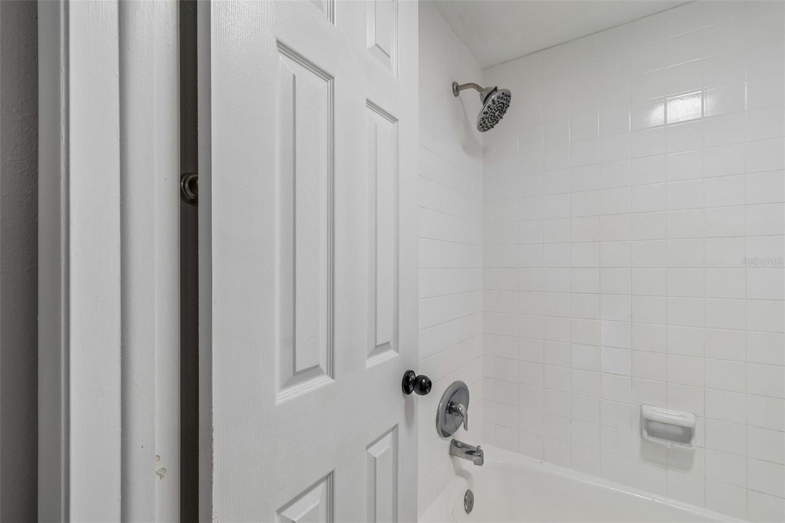 7111 GATEWAY CT — photo 36