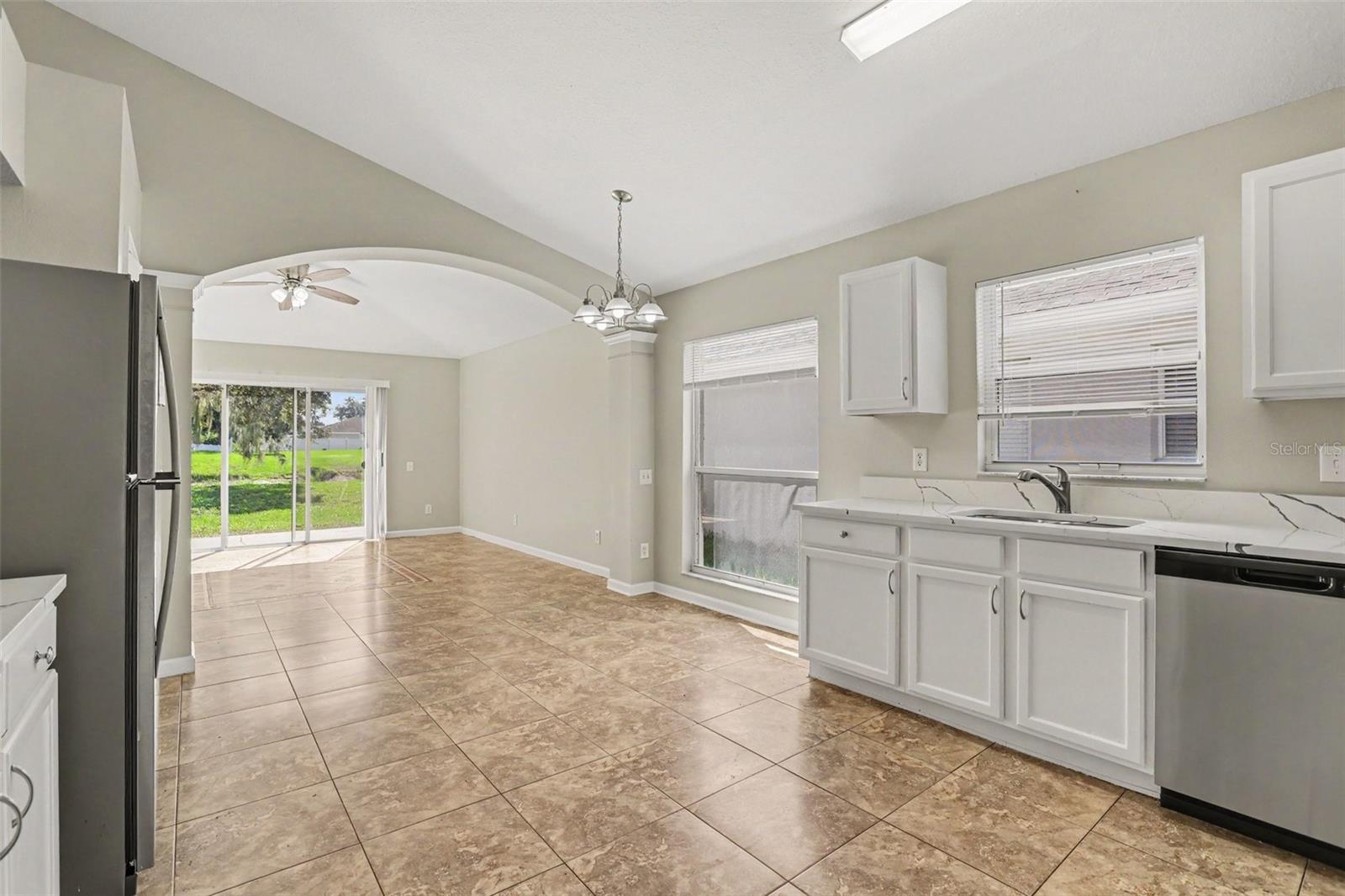 10317 HUNTERS HAVEN BLVD — photo 9