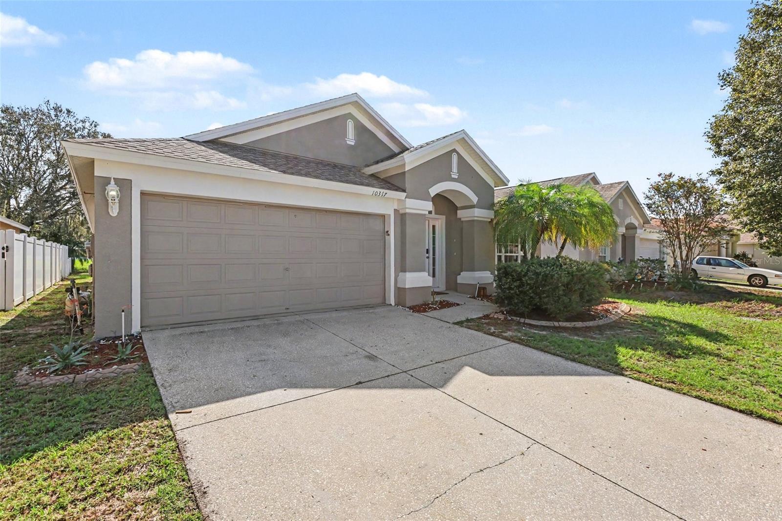 10317 HUNTERS HAVEN BLVD — photo 3