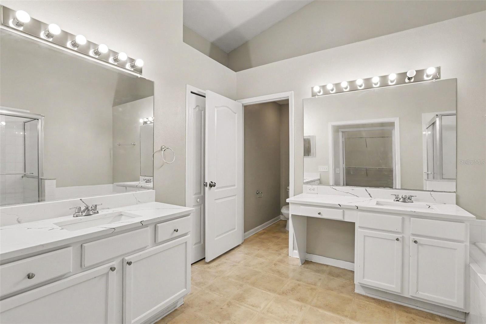 10317 HUNTERS HAVEN BLVD — photo 20