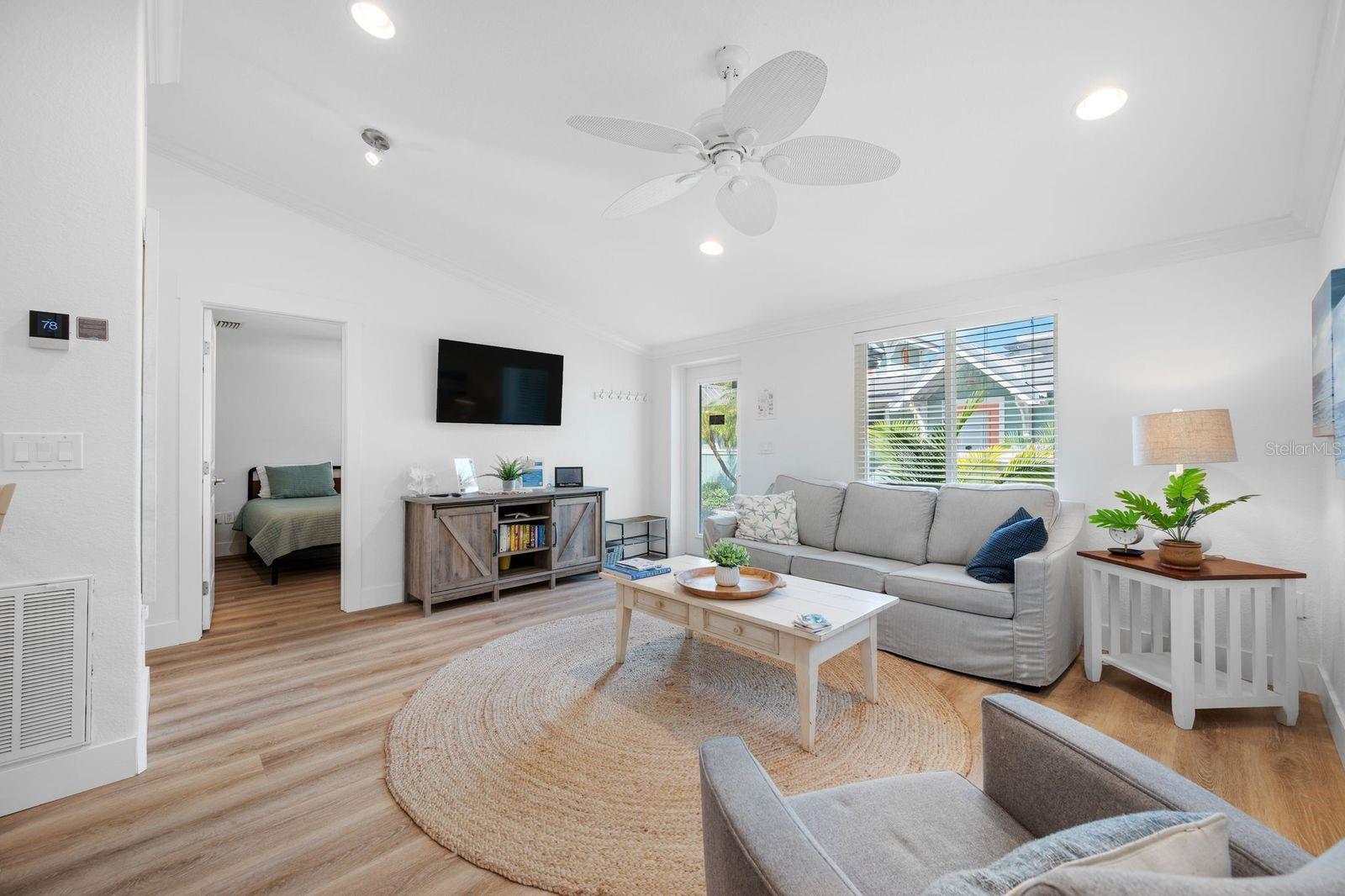 3007 AVENUE E #B — photo 11