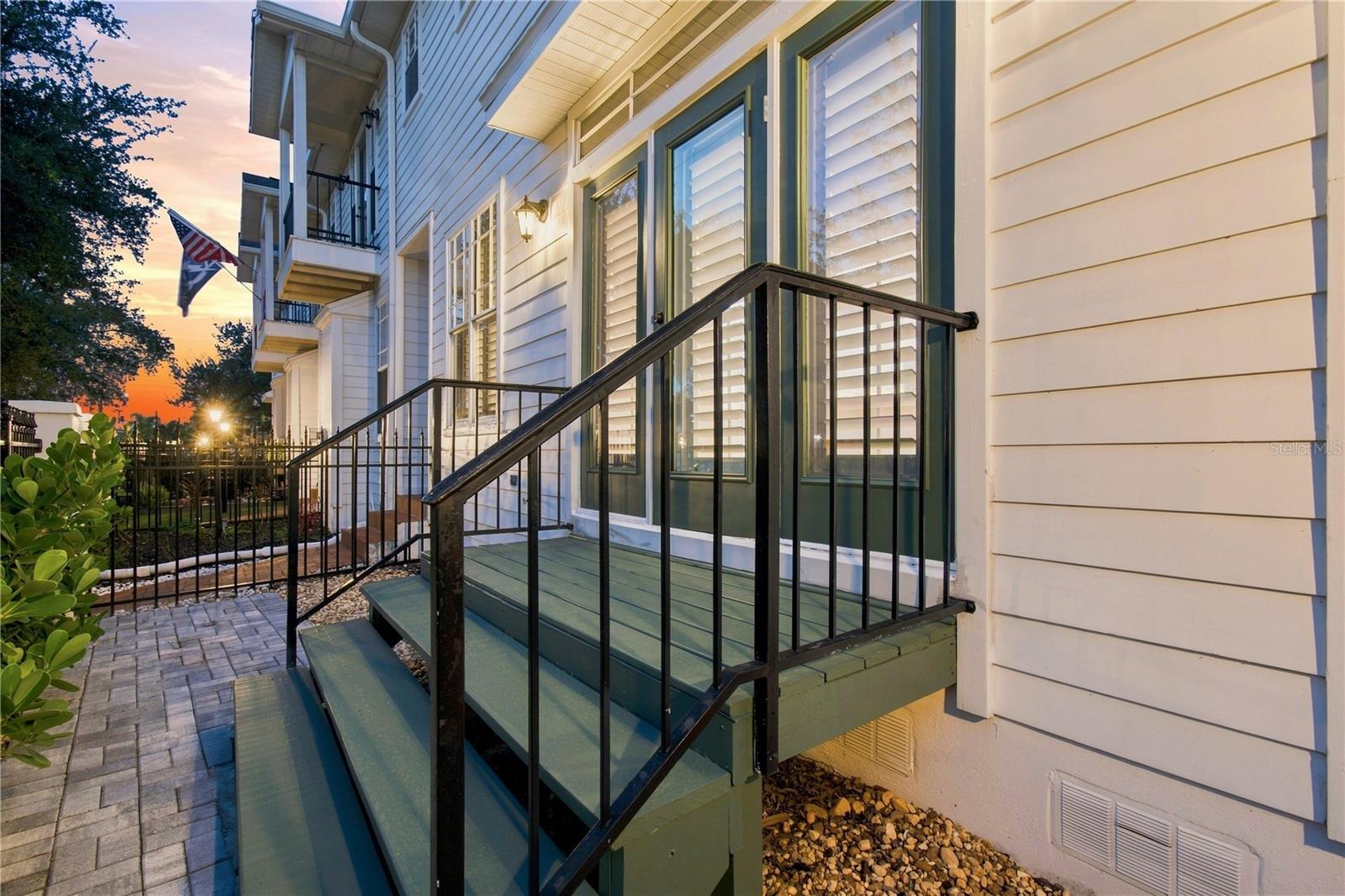 113 BOSPHOROUS AVE #1 — photo 3