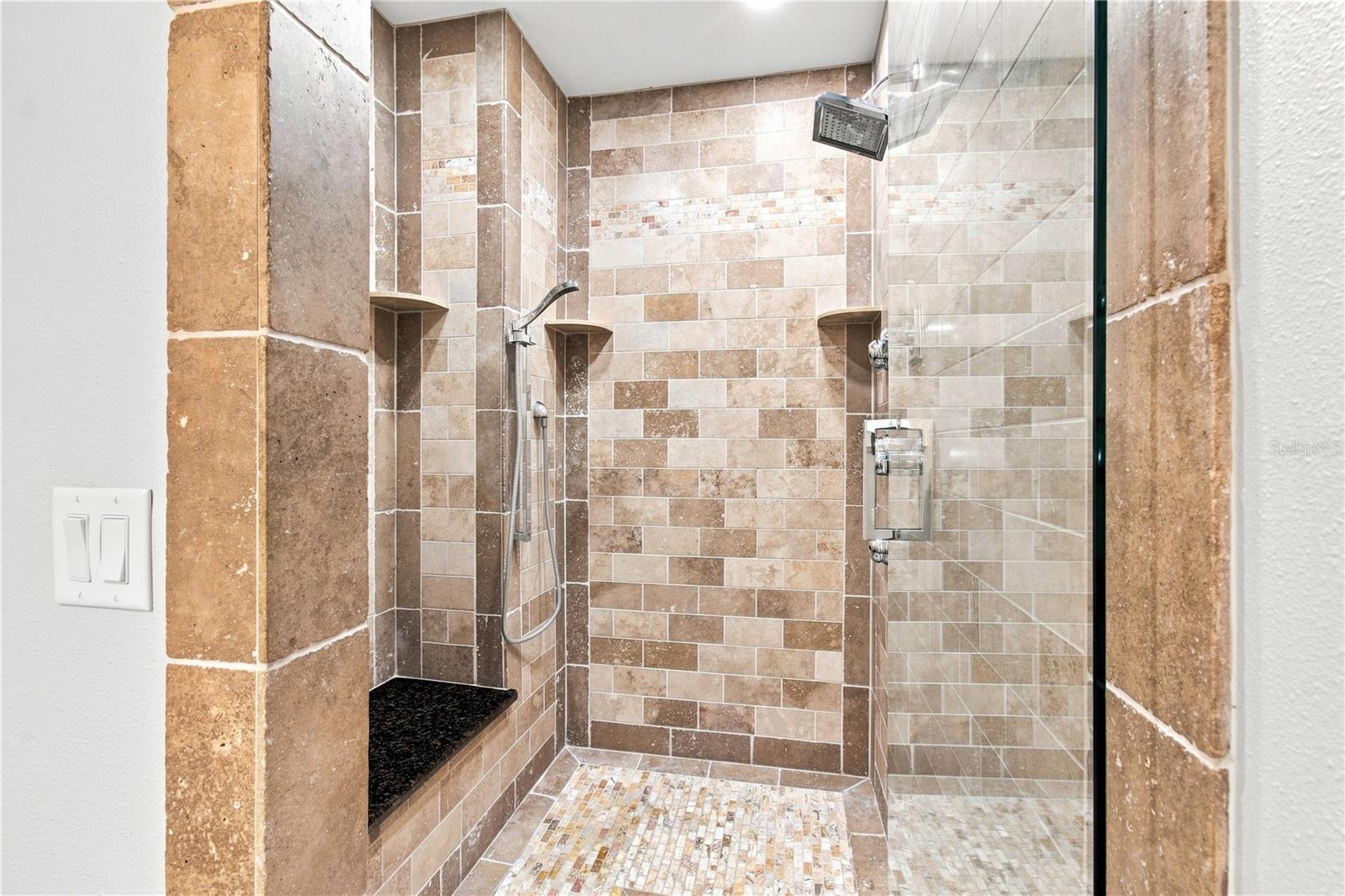 113 BOSPHOROUS AVE #1 — photo 25