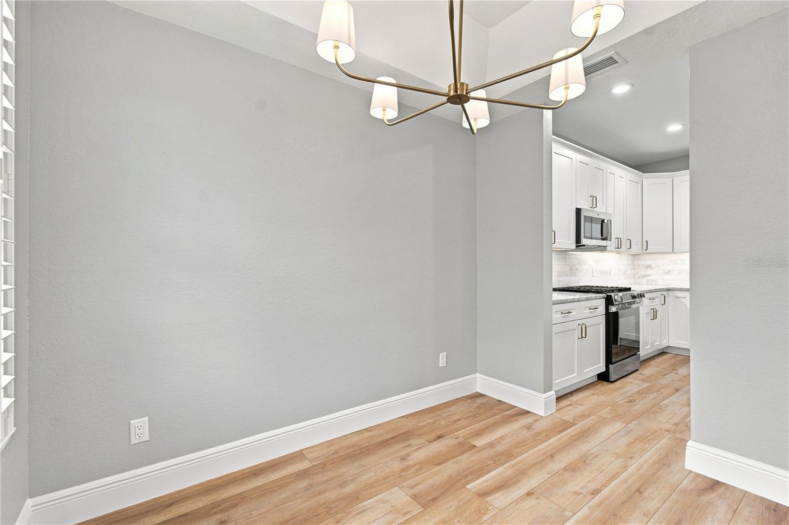 113 BOSPHOROUS AVE #1 — photo 15