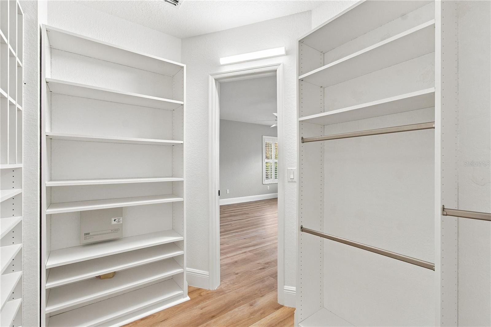 113 BOSPHOROUS AVE #1 — photo 23
