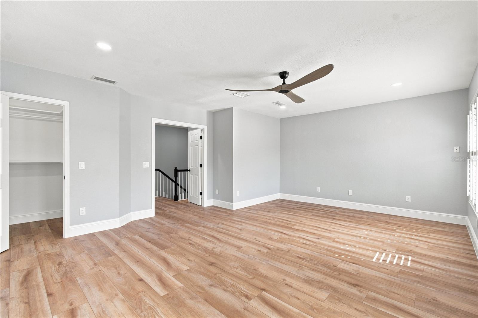 113 BOSPHOROUS AVE #1 — photo 30