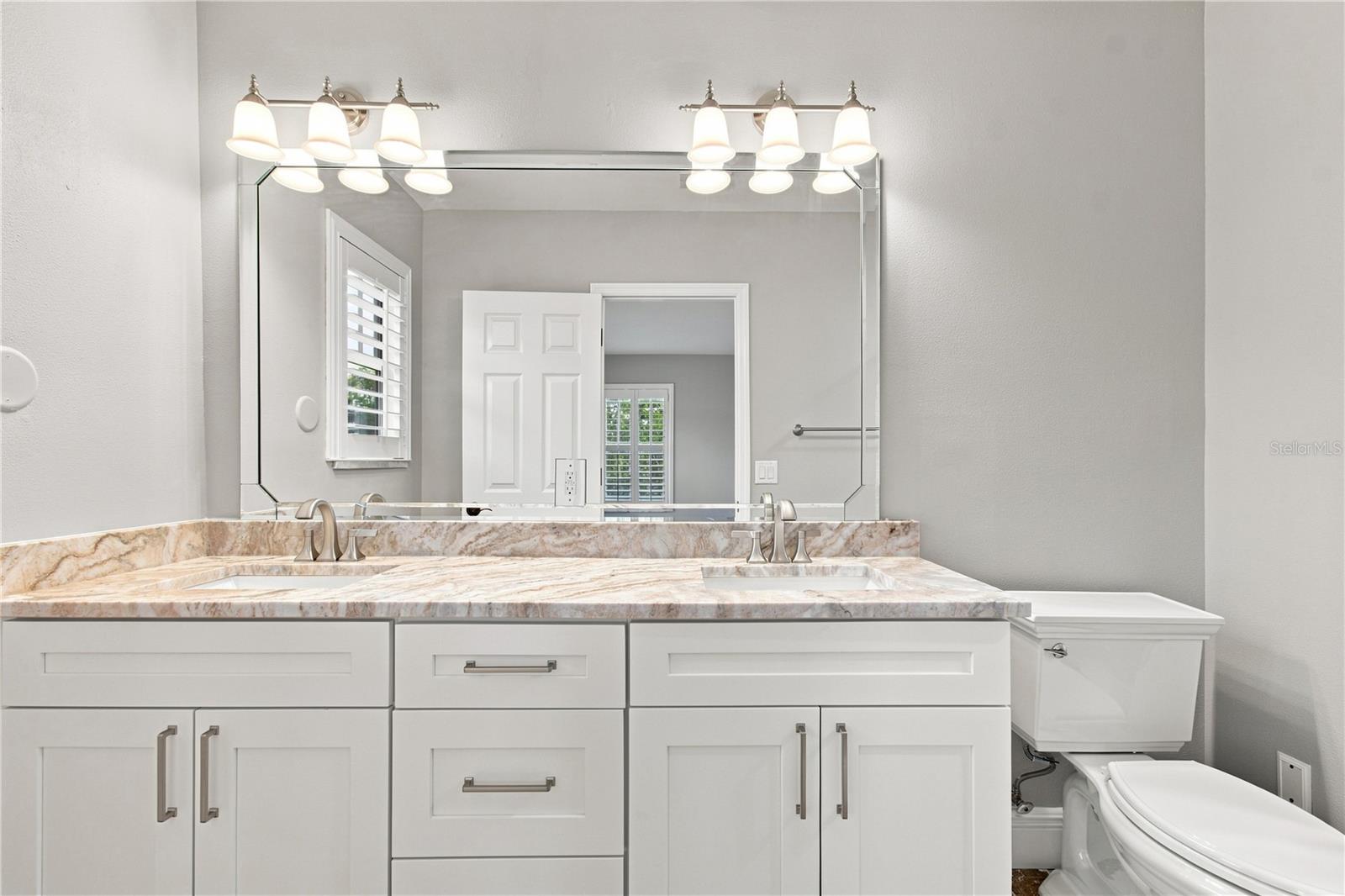 113 BOSPHOROUS AVE #1 — photo 24