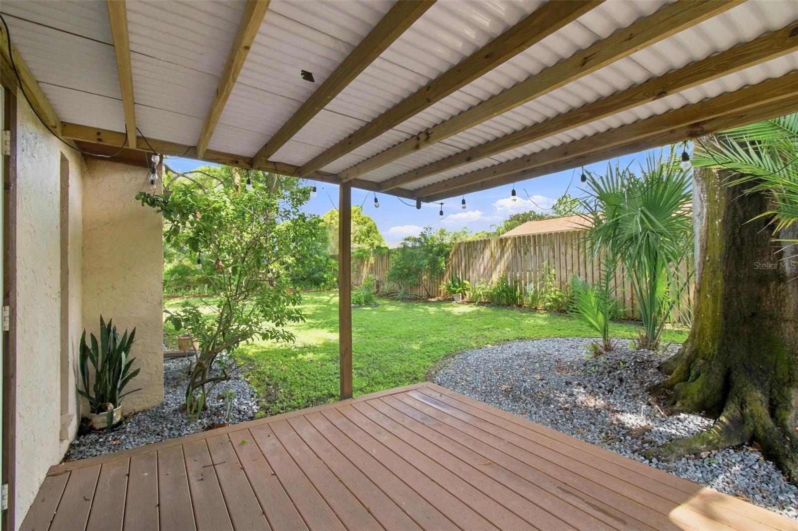 4607 CLOVERLAWN DR — photo 20