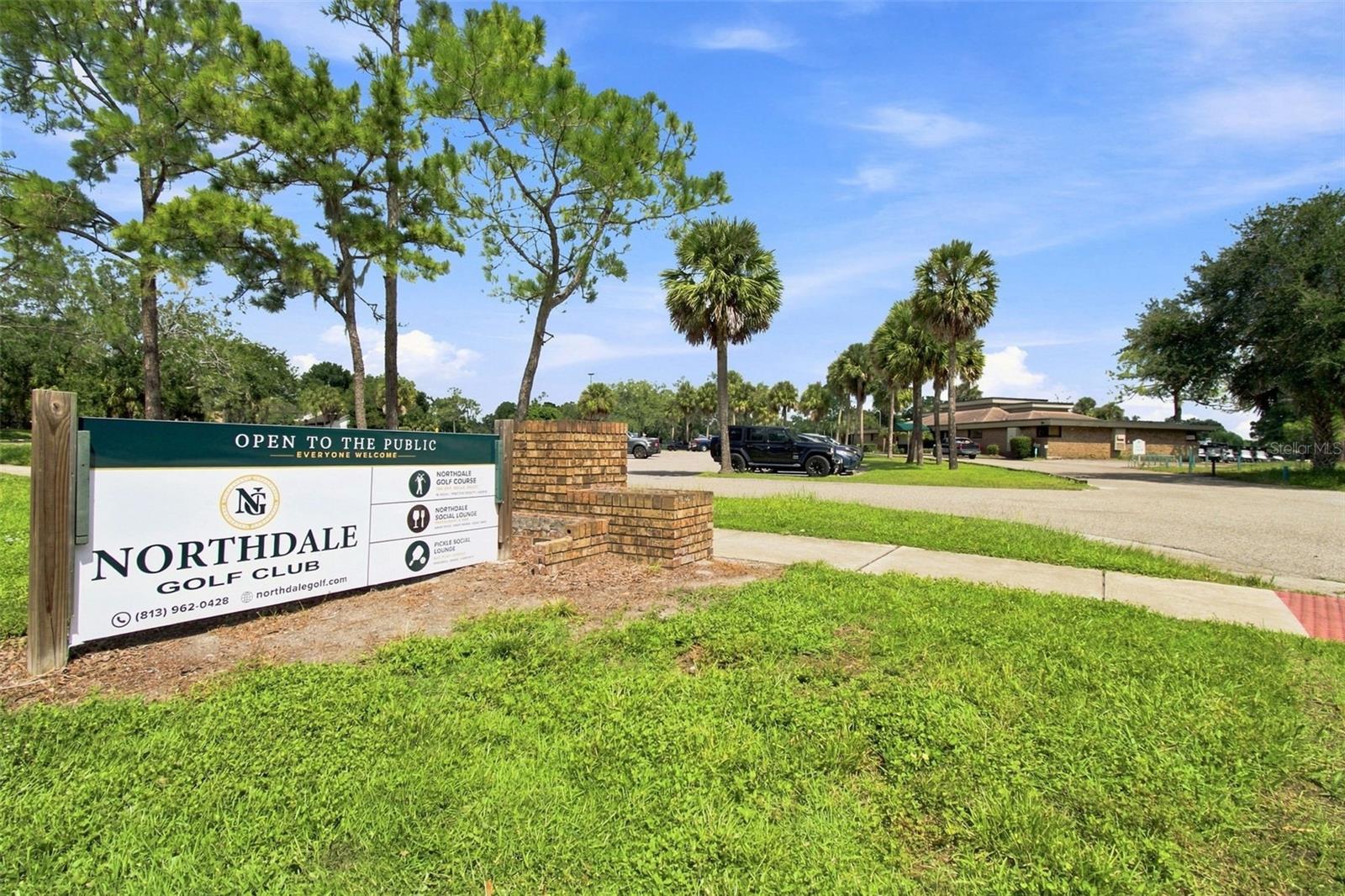 4607 CLOVERLAWN DR — photo 37