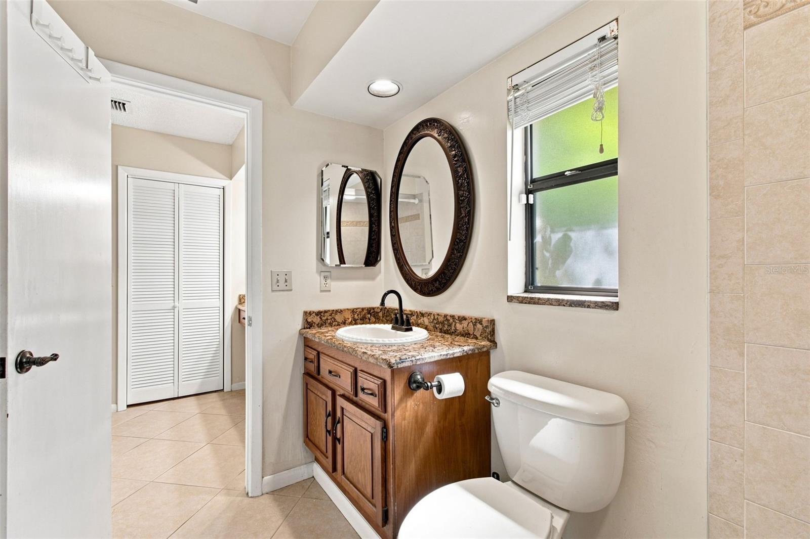 4607 CLOVERLAWN DR — photo 18