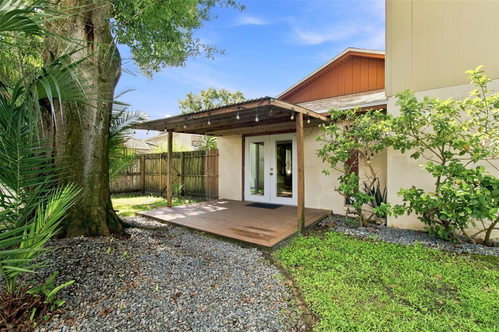 4607 CLOVERLAWN DR — photo 21