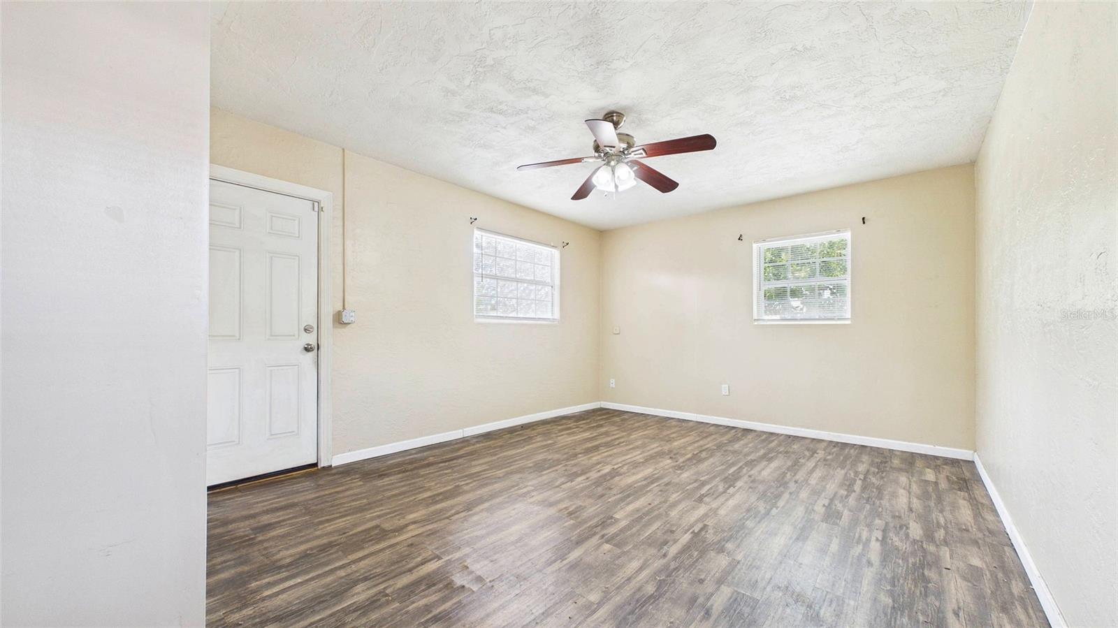 5029 EMERSON AVE S — photo 26
