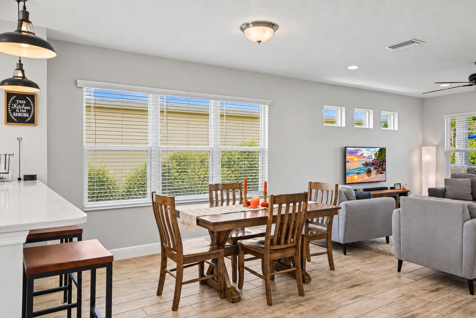 3820 SHIMMERING OAKS DR — photo 11