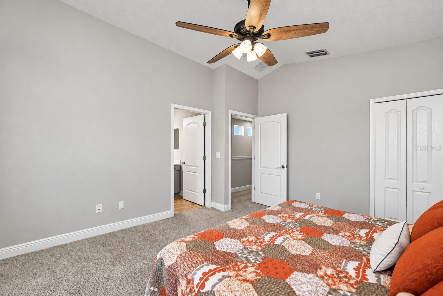 3820 SHIMMERING OAKS DR — photo 23