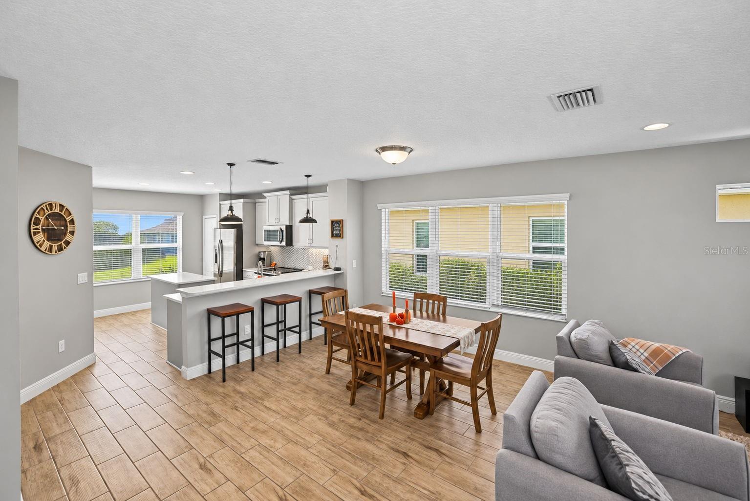 3820 SHIMMERING OAKS DR — photo 12