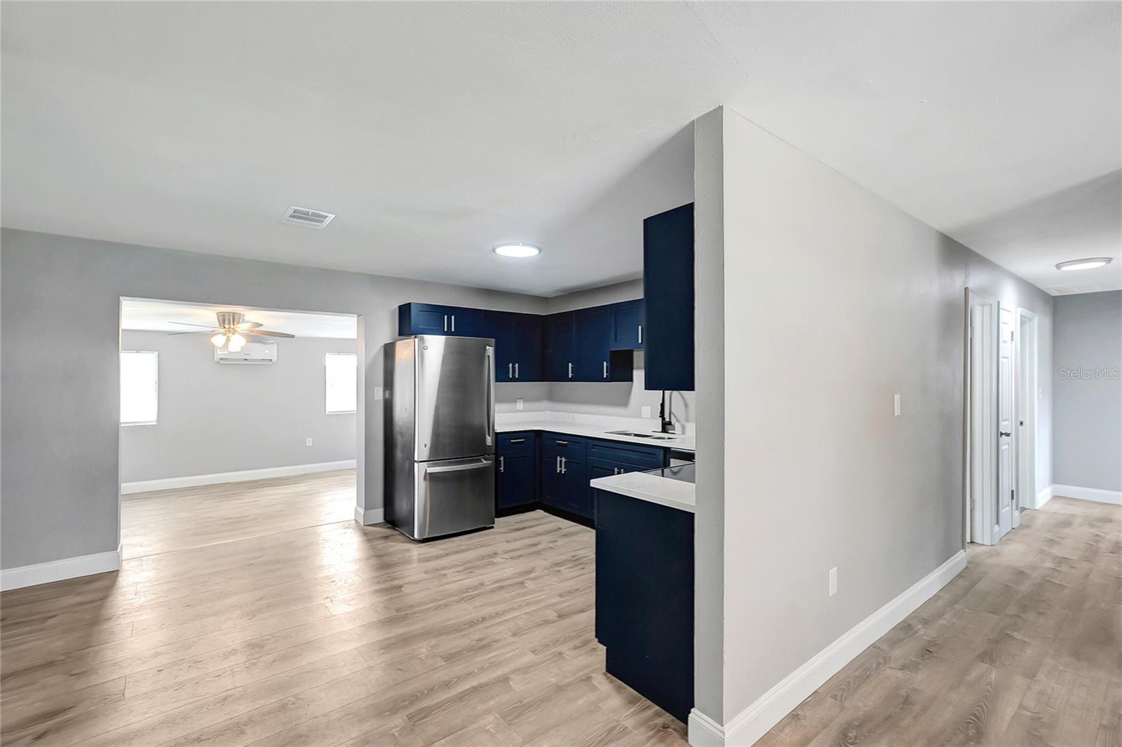 1002 N BRACEWELL DR — photo 10