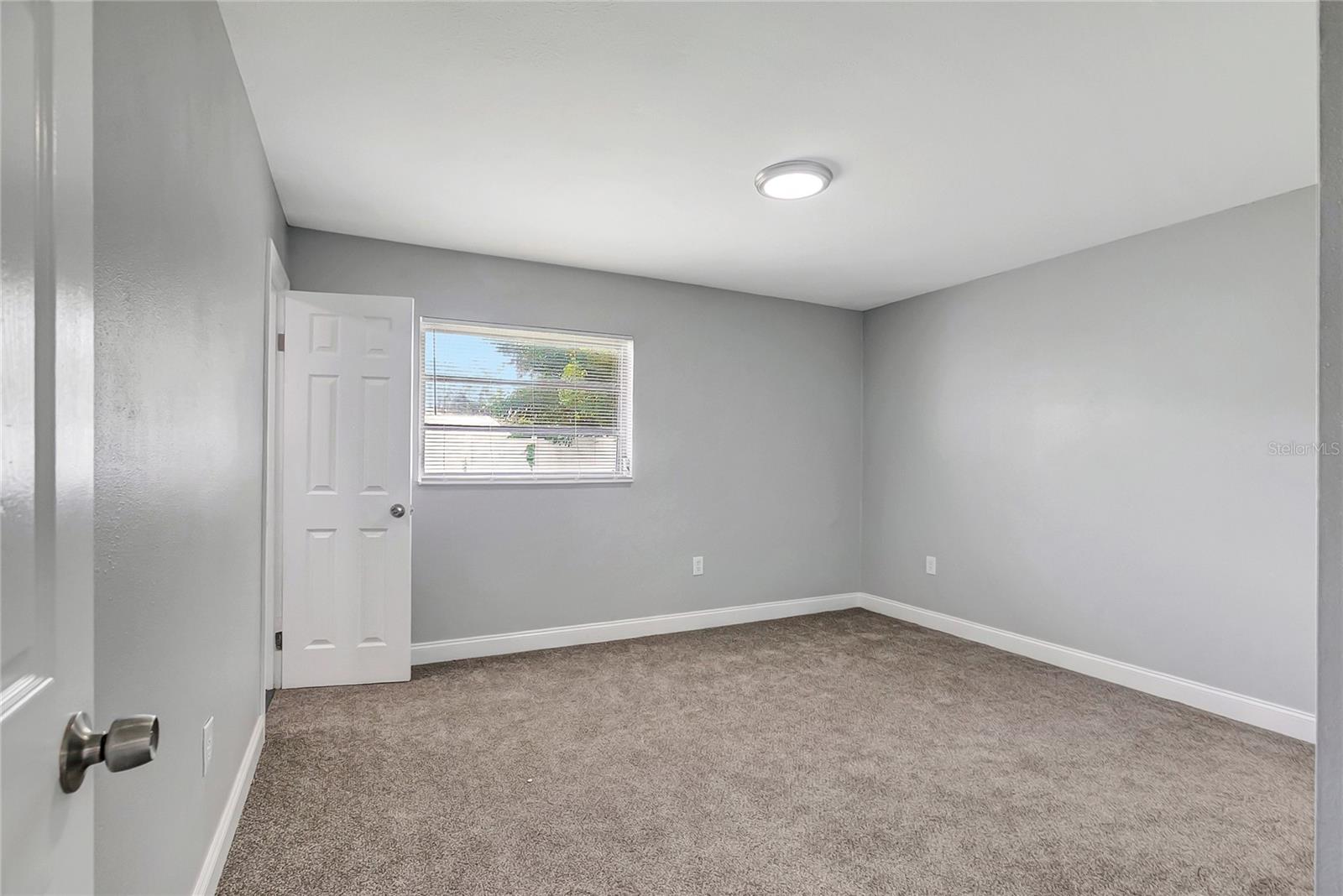 1002 N BRACEWELL DR — photo 21