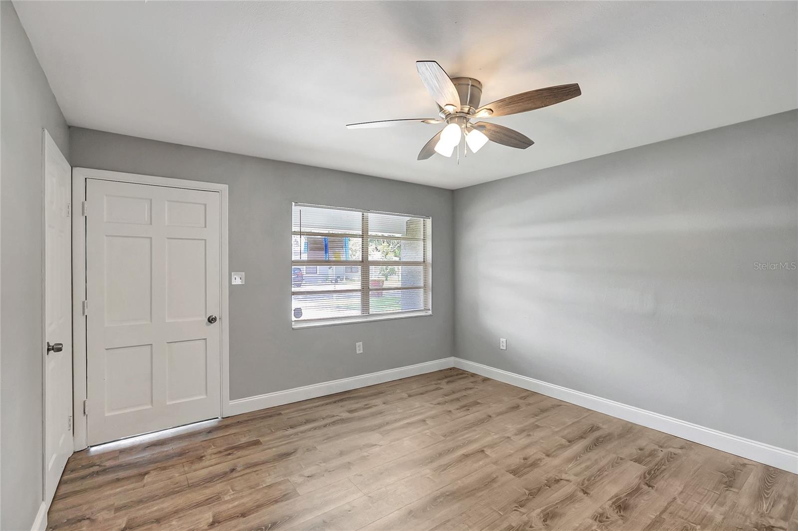 1002 N BRACEWELL DR — photo 7