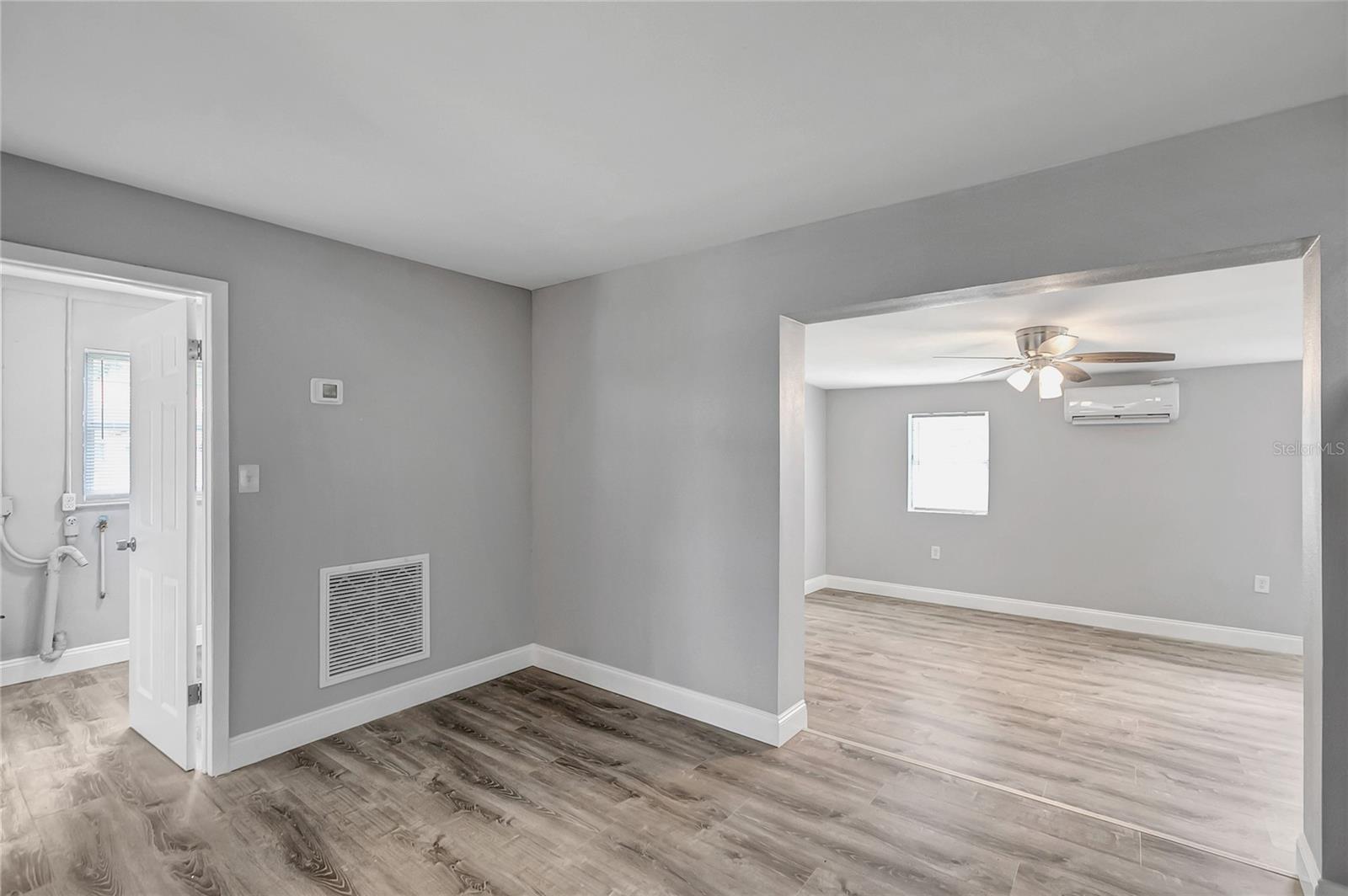 1002 N BRACEWELL DR — photo 16