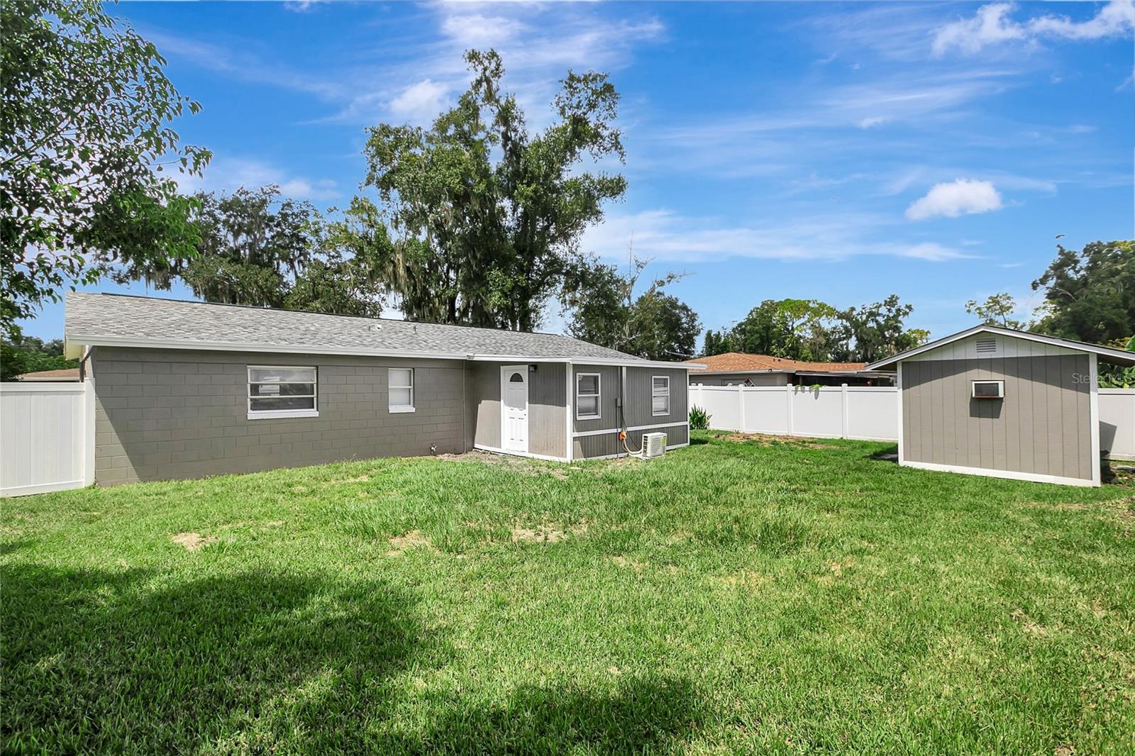1002 N BRACEWELL DR — photo 34