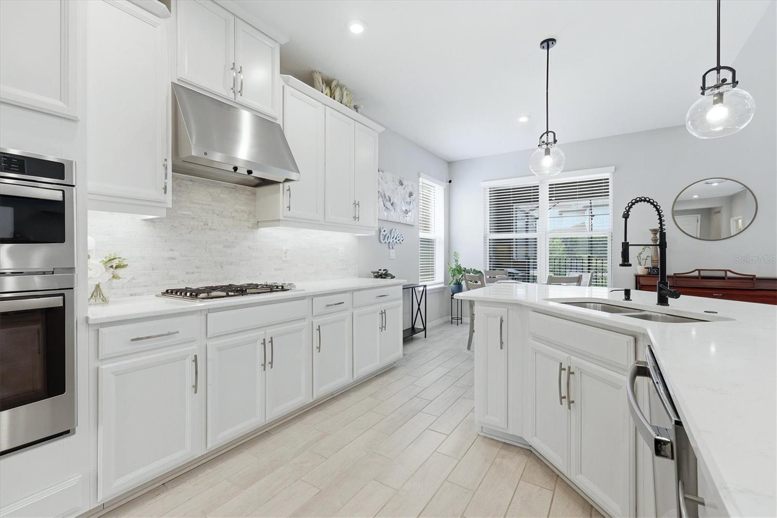 9303 STARRY NIGHT AVE — photo 4