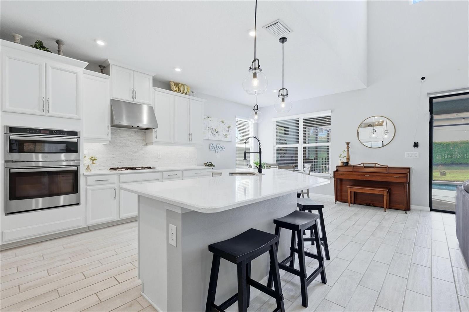 9303 STARRY NIGHT AVE — photo 5