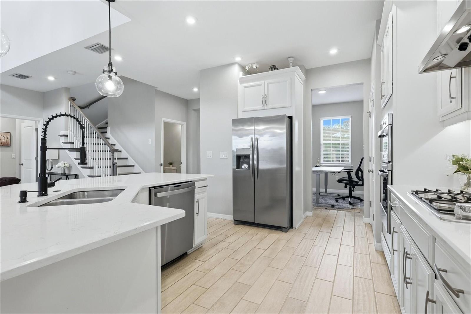 9303 STARRY NIGHT AVE — photo 10