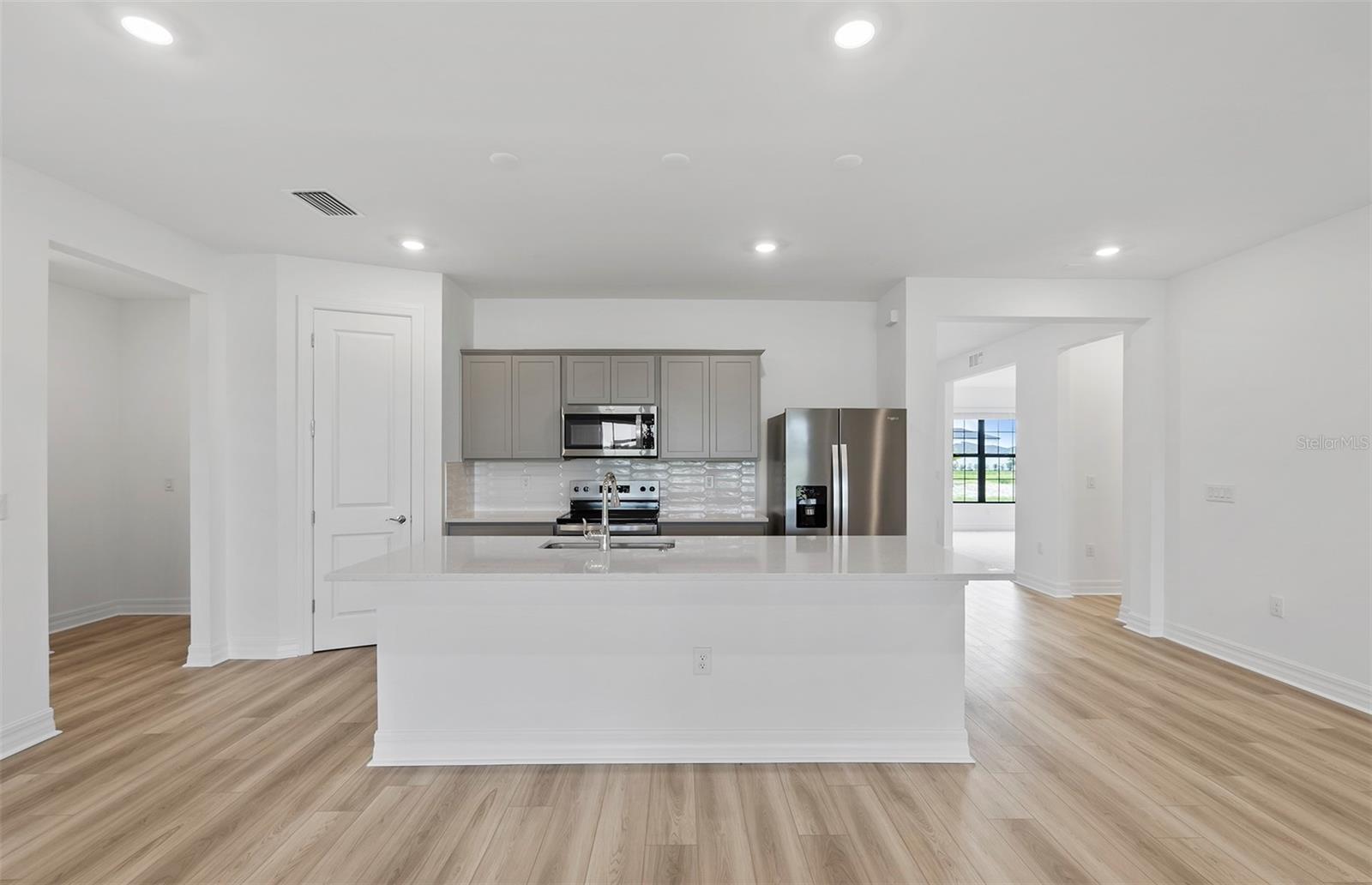 2739 BEBB OAK DR — photo 11