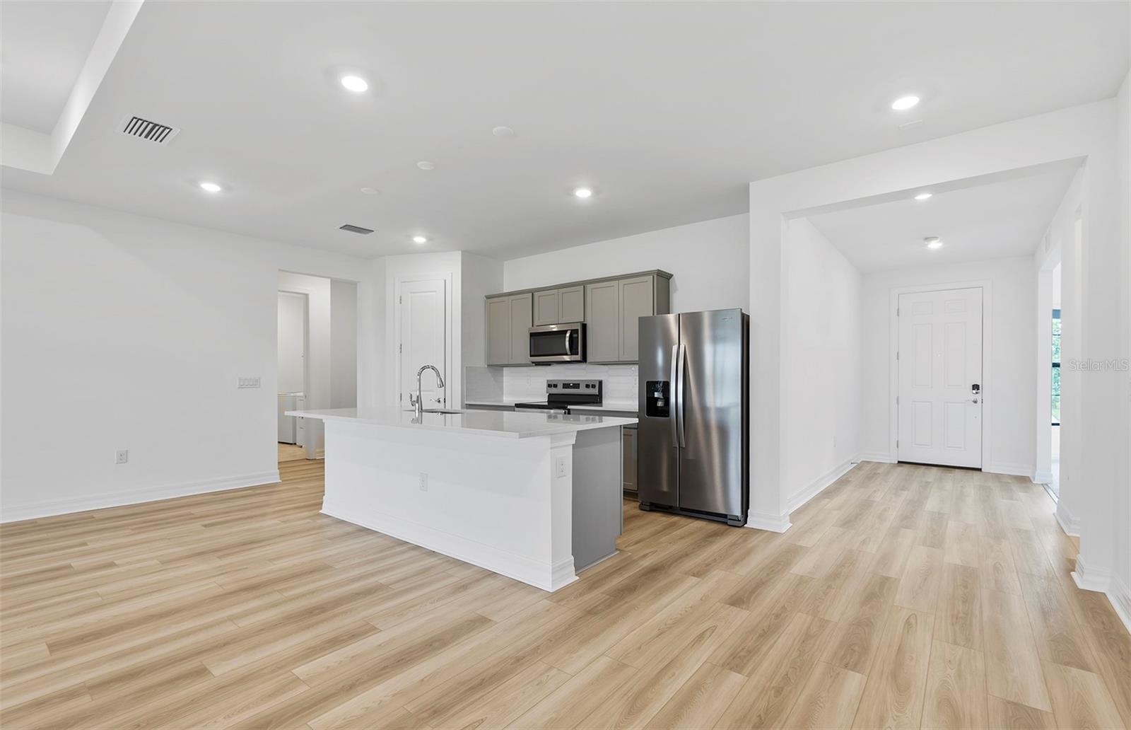 2739 BEBB OAK DR — photo 9