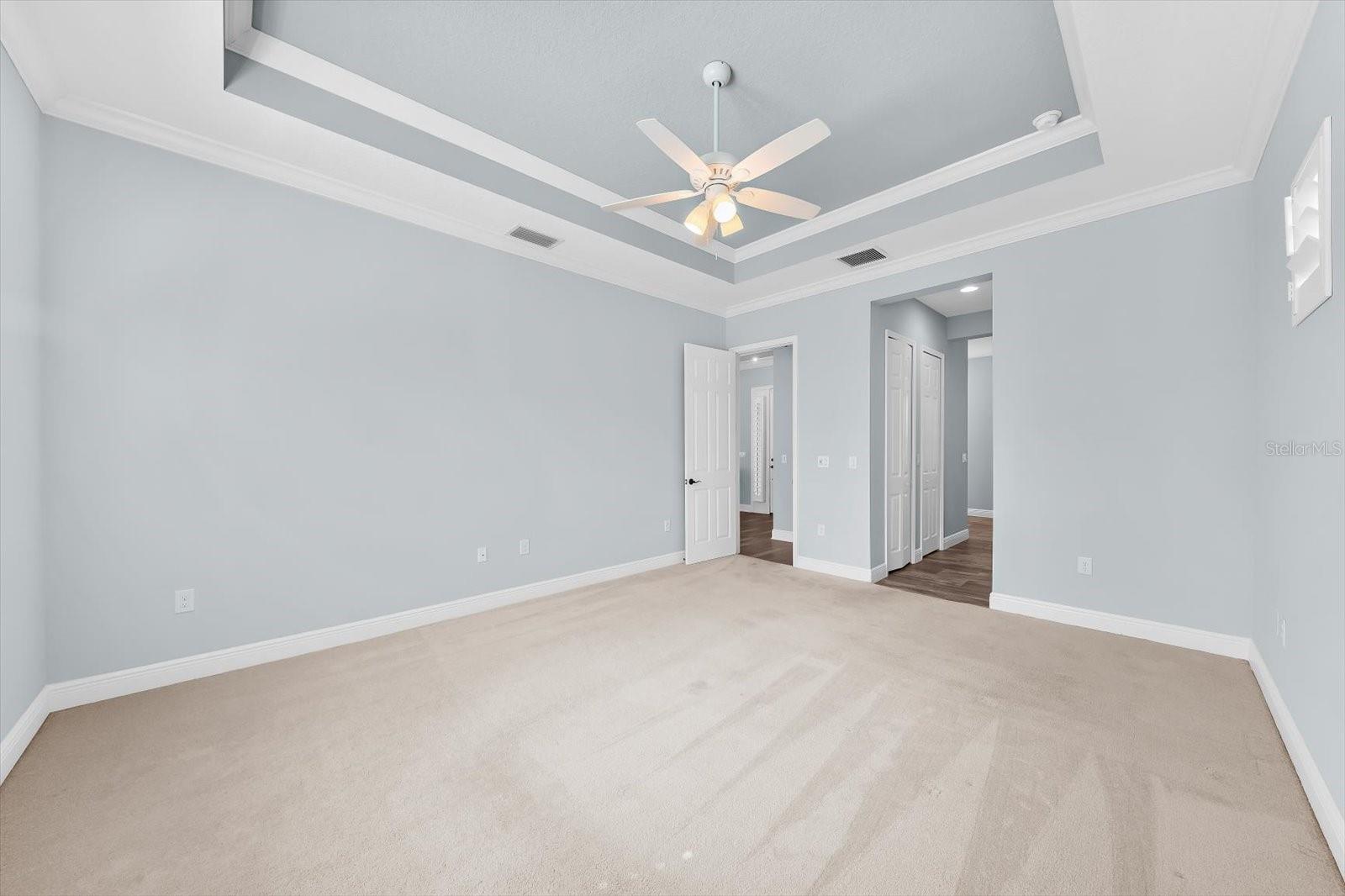 8256 LARKSPUR CIR — photo 34